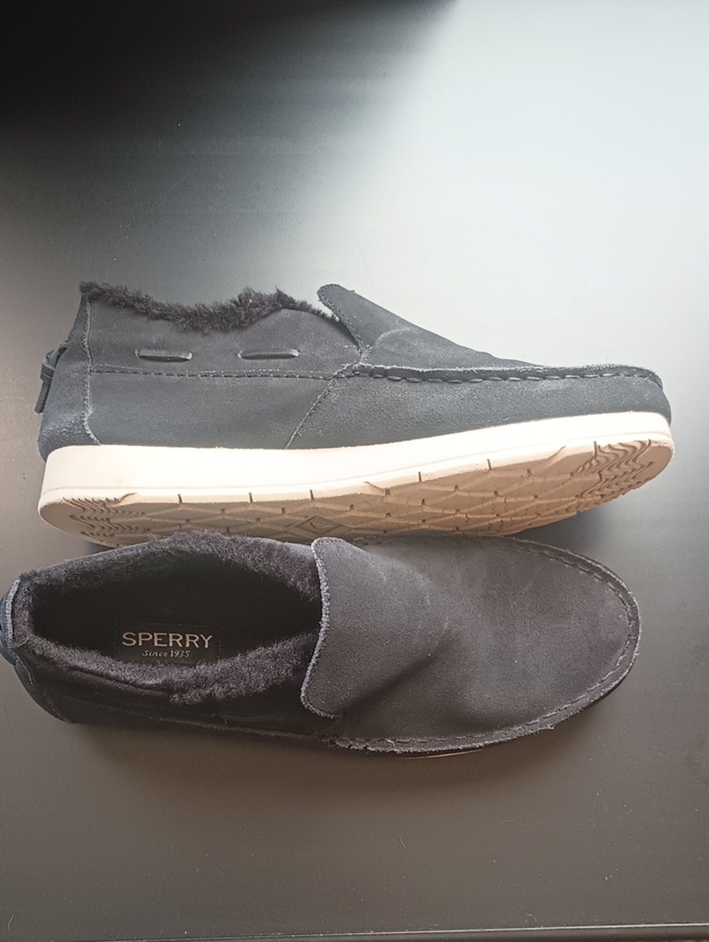 Sperry Womans Black Suede Slip-On Loafers Size 9 Good Condition Spring Comfy